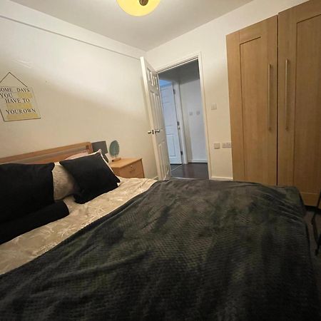 Business & Leisure City Centre 2 Bed En-Suite Apartment With Free Parking And Netflix Coventry Kültér fotó