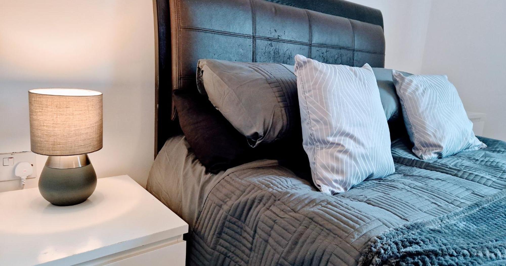 Business & Leisure City Centre 2 Bed En-Suite Apartment With Free Parking And Netflix Coventry Kültér fotó