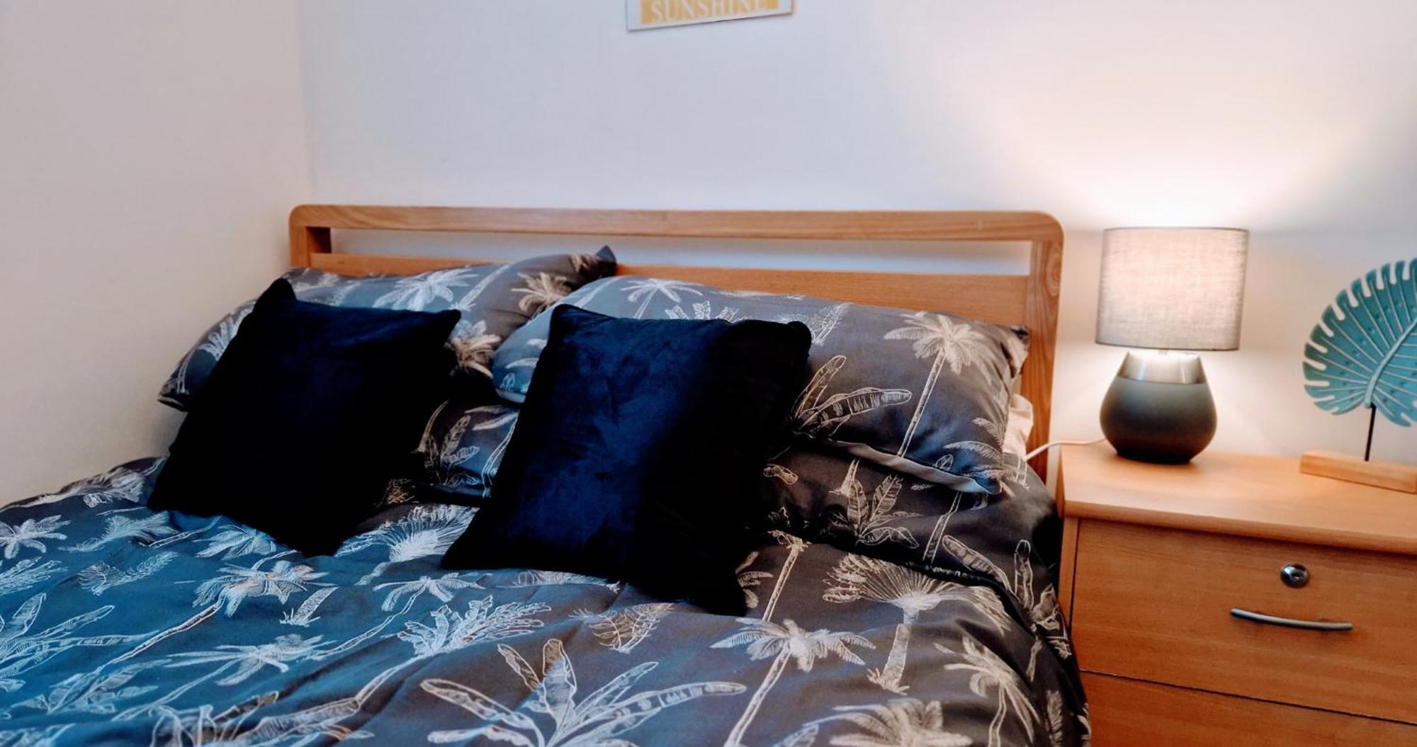 Business & Leisure City Centre 2 Bed En-Suite Apartment With Free Parking And Netflix Coventry Kültér fotó