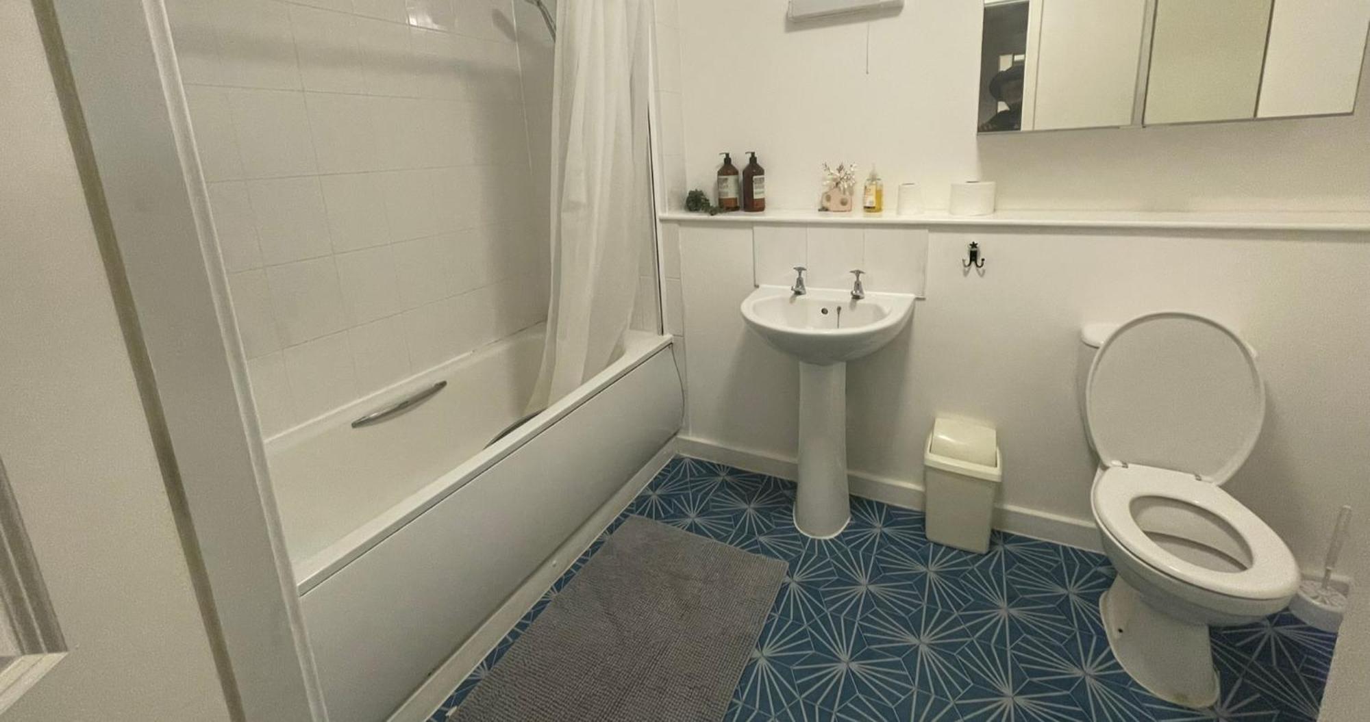 Business & Leisure City Centre 2 Bed En-Suite Apartment With Free Parking And Netflix Coventry Kültér fotó